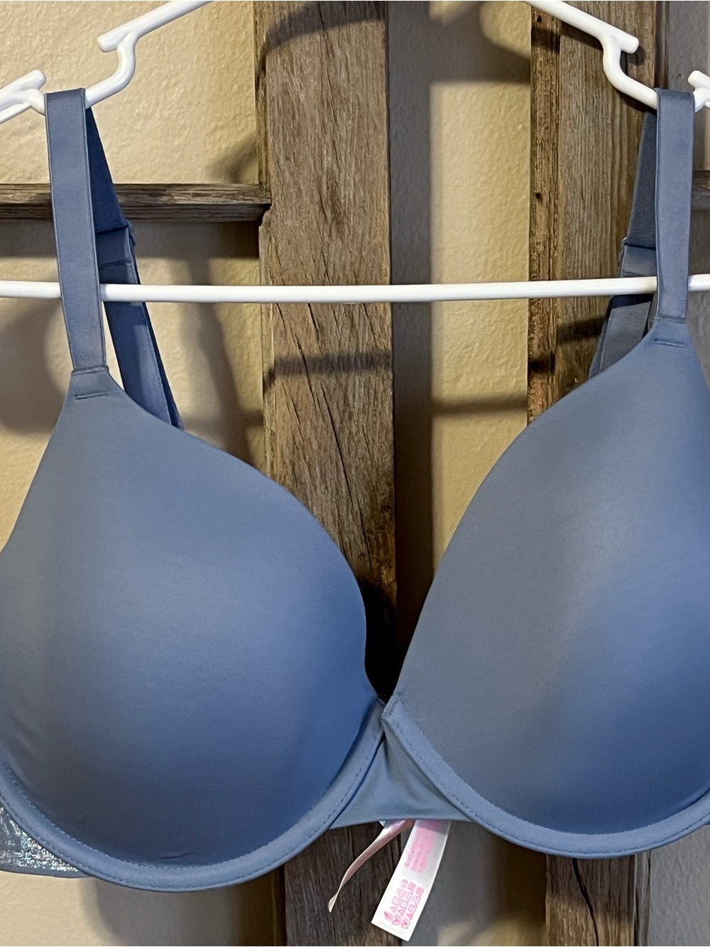 34DD PINK Victoria's Secret Smooth Blue T-Shirt Lightly Lined  Shimmer Band Bra